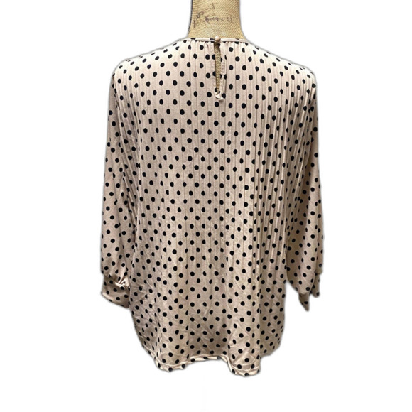 Adrianna Papell Pintuck Pleat Blouse Slinky Pink Black Polka Dot Size‎ Medium - Picture 2 of 5